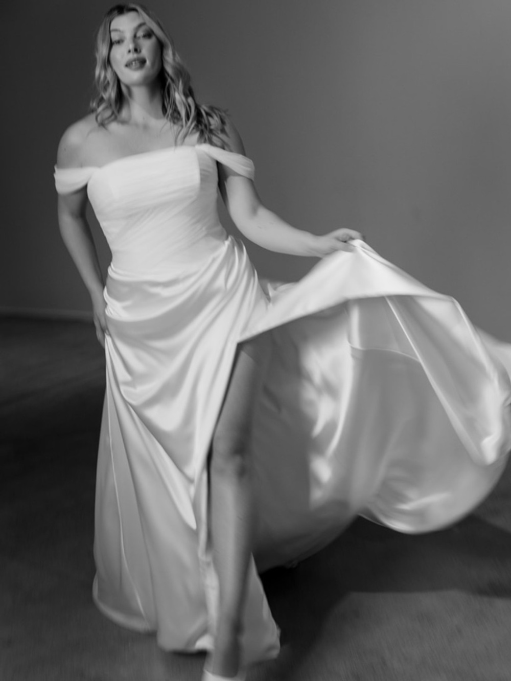 Hera Couture Lou Basque Waist Wedding Dress - Picture 6 of 6